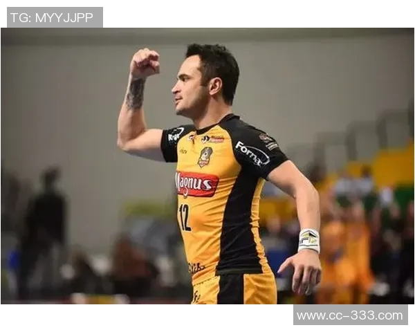 普理查德上半场火力全开三分球精准命中助球队争取胜利 普理查德上半场火力全开三分球精准命中助球队争取胜利