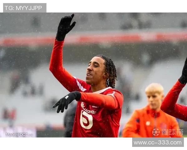 阿贾克斯正式签约27岁印尼国门佩斯合同有效至2029年6月